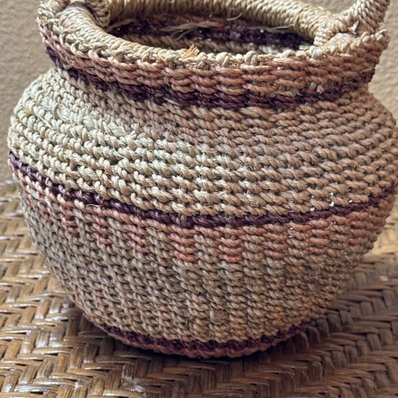Handwoven Handled Basket Natural Fiber Basket Earth Tones Colors - Picture 2 of 8
